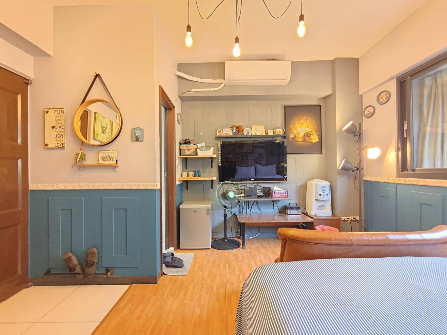 一中喵喵 有統編收據 Hotel ไถจง ภายนอก รูปภาพ