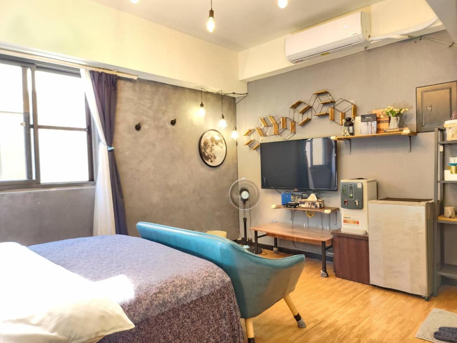一中喵喵 有統編收據 Hotel ไถจง ภายนอก รูปภาพ